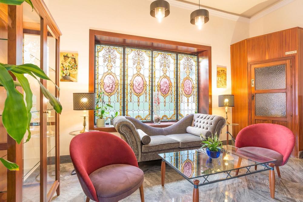 California Hotel มาลากา ภายนอก รูปภาพ